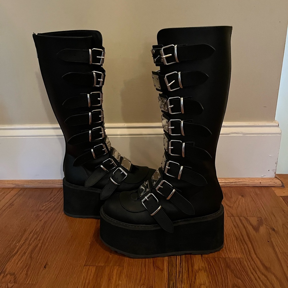 Demonia Damned-318 Black Vegan Leather‎ Knee-High Platform Boots Women’s Sz 8